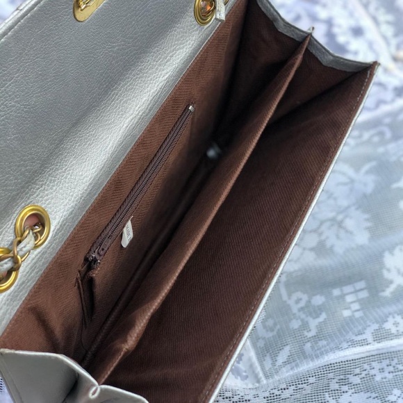 Quilted Silver Party Bag 💫 - Picture 4 of 4